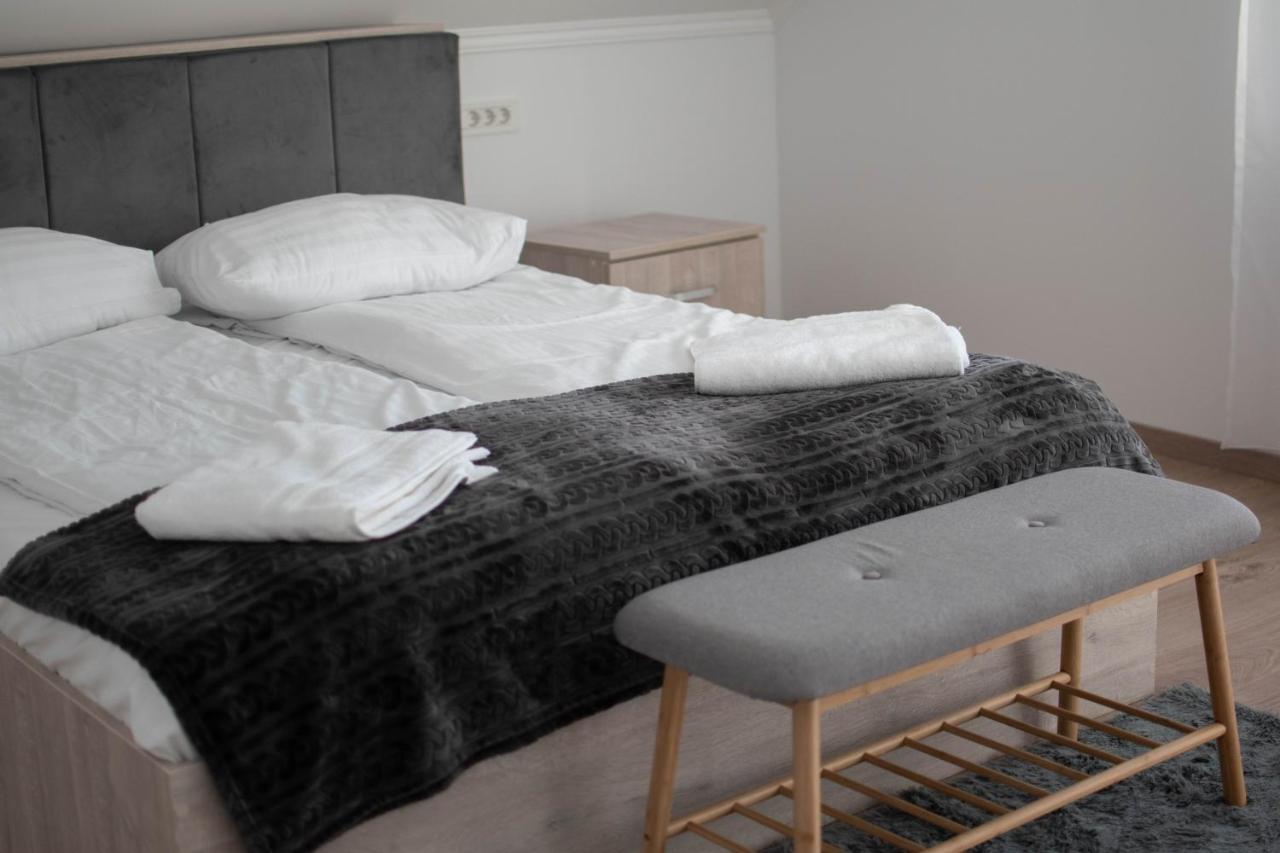 Casa Abiiani Hotel Oradea Eksteriør billede