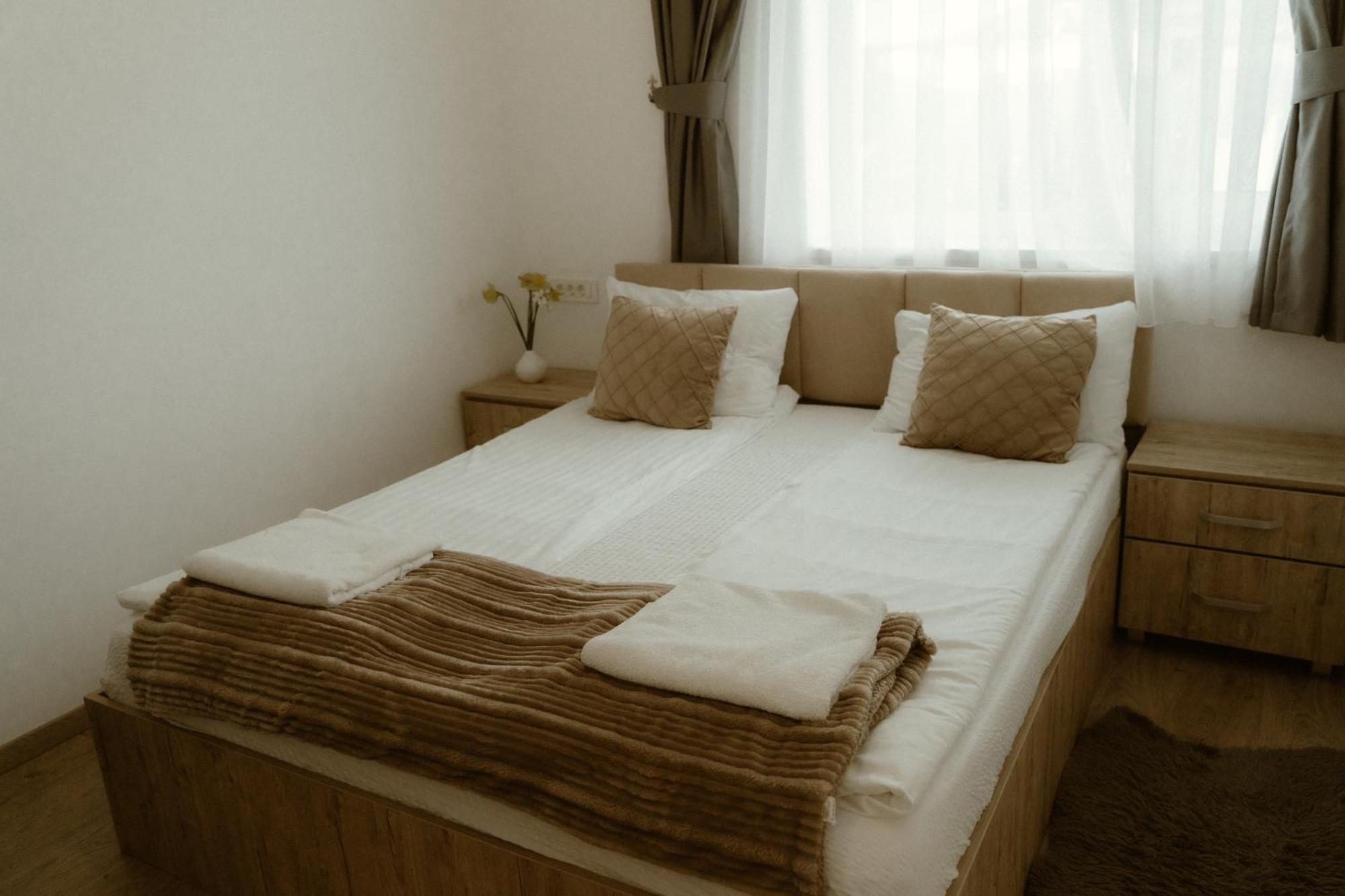 Casa Abiiani Hotel Oradea Eksteriør billede