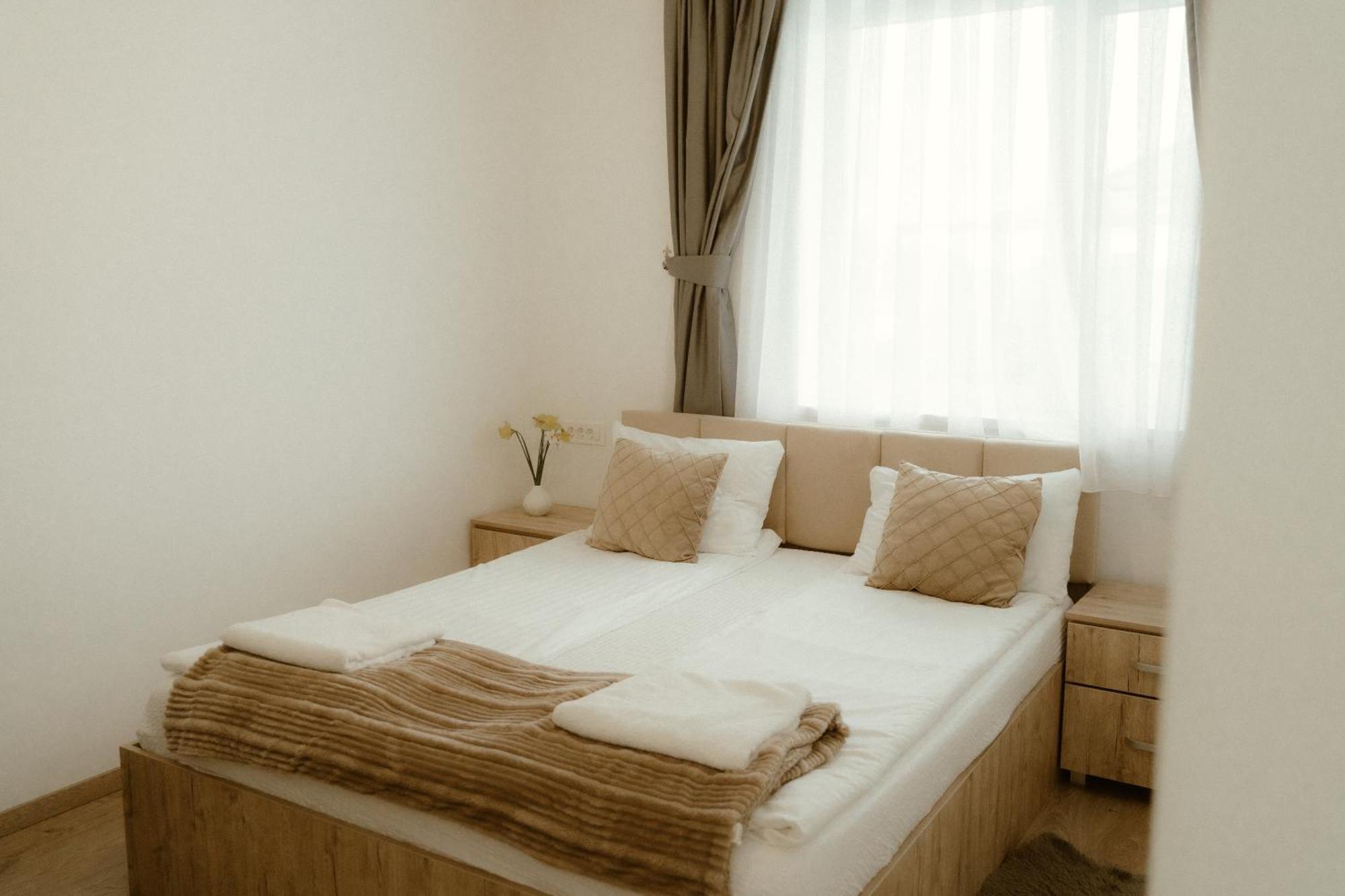 Casa Abiiani Hotel Oradea Eksteriør billede