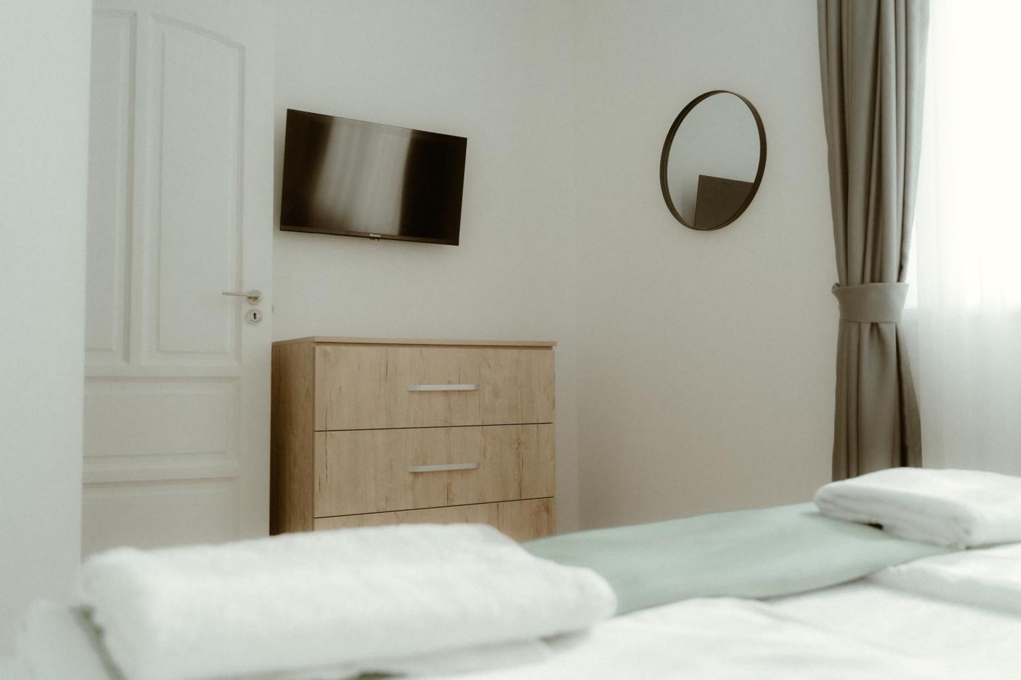 Casa Abiiani Hotel Oradea Eksteriør billede