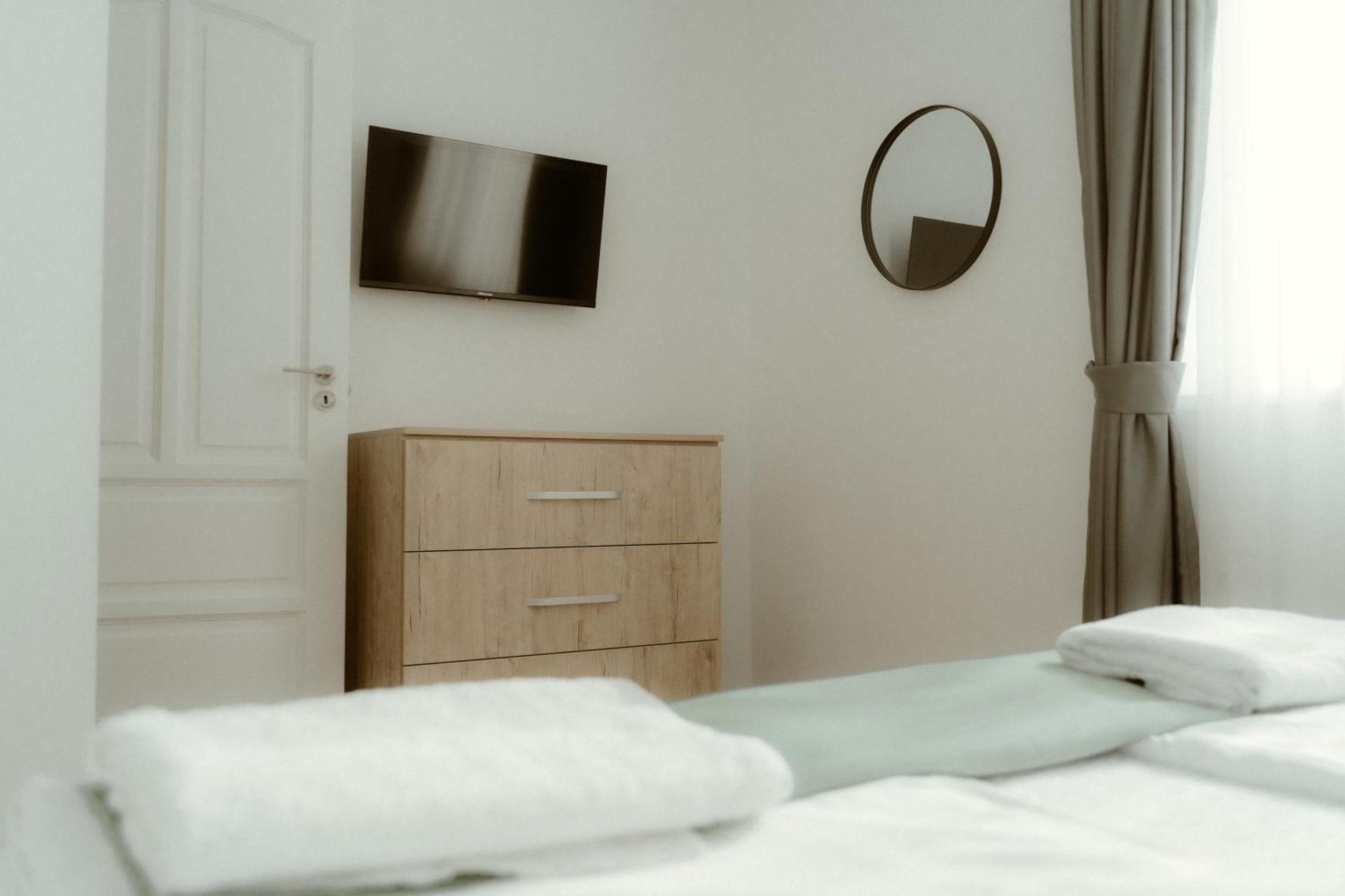 Casa Abiiani Hotel Oradea Eksteriør billede